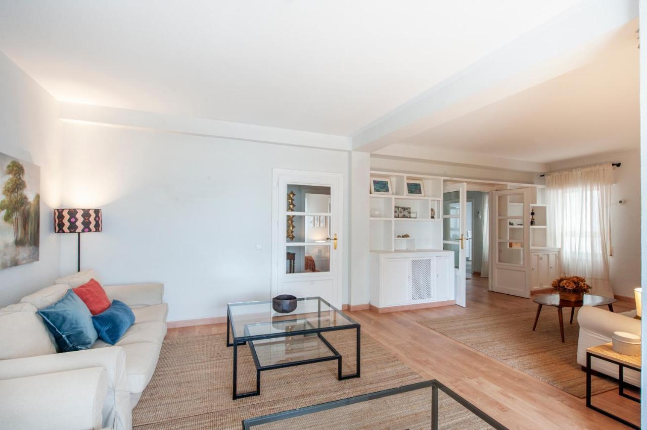One&Lux Aire - Spacious And Bright Apartment In The Heart Of Seville — Photos 3